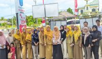 Dinas P2KBP3A (Pengendalian Penduduk, Keluarga Berencana, Pemberdayaan Perempuan dan Perlindungan Anak) Kabupaten Bangka bersama mahasiswa magang UBB melakukan sosialisasi.