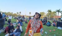 Minta Keadilan, Eli Bersama Ribuan Warga Beriga Menginap di Kantor Gubernur Babel