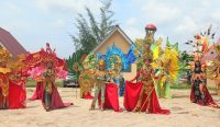 Ribuan Pengunjung Terpukau Saksikan Kolaborasi Fashion Carnival