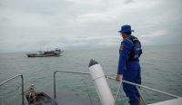 Tindaklanjuti Laporan Kapal Cantrang, Satpolair Patroli di Pulau Dapur
