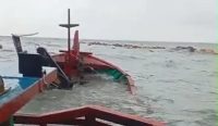 Dihantam Ombak, KM Cahaya Abadi Tenggelam di Perairan Beriga