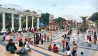 Pentingnya Penunjuk Arah di Alun-alun Kota