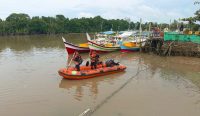 Terpeleset di perahu, Nelayan Beltim Hilang di Sungai Pelabuhan Gantung