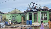 Puting Belitung Ngamuk, Puluhan Atap Rumah Warga Desa Sadai Beterbangan