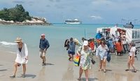 Kapal Pesiar asal Prancis Bawa 240 Turis Tiba di Parai Beach Resort Sungailiat
