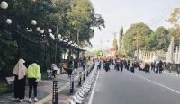 Parkir di Hutan Kota: Ketika Ruang Publik Mulai Bertarif, Rakyat Dipaksa Bayar Napasnya Sendiri