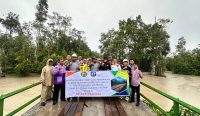 PT FAL dan PT TBJ Salurkan CSR Rp200 juta untuk Perbaikan Jembatan Jeriji-Tepus