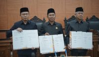 DPRD Teken Nota Kesepakatan Perubahan KUA PPAS APBD 2025, Bateng Defisit Rp30,7 Miliar