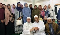 Syaikh Zakaria Doakan Prof Udin dan Ibu Dessy: Menjadi Teladan Rasulullah dan Pembawa Perubahan