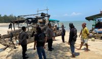Pastikan Zero Tambang, Tim Gabungan Polres Babar dan Polsek Mentok Kembali Tertibkan Teluk Inggris