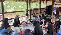Pemanfaatan Minyak Jelantah untuk Produksi Sabun sebagai Upaya Pengelolaan Limbah Rumah Tangga di Desa Kapit