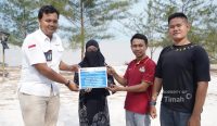 PT Timah Bersama Komunitas Peduli Kampung Gelar Festival Pantai Menuang