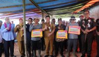 Dengarkan Keluhan Petani Desa Terap, Gubernur Hidayat Arsani Komitmen Segera Tindaklanjuti