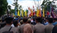 Ribuan Mahasiswa Geruduk Gedung DPRD Babel