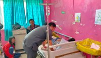 Deddi dan Abang Fadhillah Besuk Korban Dugaan Perkelahian di RSUD Babar