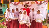 Pembagian Hadiah Tutup Kemeriahan Lomba HUT ke-80 RI di SDN 2 Simpang Rimba