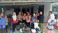PKM Unmuh Babel Latih Warga Pagarawan Kembangkan Usaha Pakan Ternak Organik