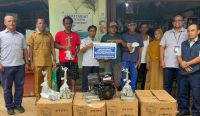 PT Timah Bantu Mesin Ketinting kepada 4 Nelayan Beltim yang Alami Kecelakaan Laut