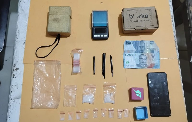 Tim Hantu dan Polsek Tempilang Ringkus Pemuda Pengedar Sabu