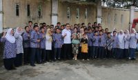 Peringatan HUT ke-68 SMPN 1 Mentok Diwarnai Pentas Seni, Bupati Markus Apresiasi
