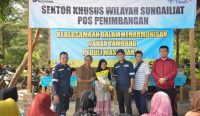 PT Timah Bersama Mitra Salurkan 200 Paket Beras untuk Warga Pesisir Sungailiat
