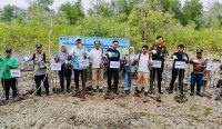Jaga Ekosistem Pesisir, PT Timah Tanam Ribuan Mangrove di Pantai Kobel Kundur