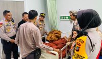 Kapolresta Pangkalpinang Jenguk Kakek Korban Tabrakan di depan Masjid Jamik Pangkalpinang