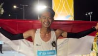 Robi Syianturi, pelari asal Kabupaten Belitung, Provinsi Bangka Belitung berhasil meraih emas pada cabang Marathon Sea Games Thailand 2025, Minggu (15/12/2025).