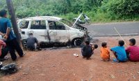 Mobil Avanza Milik Warga Tumbak Petar Ludes Terbakar saat Kuras BBM dari SPBU Kiamjung,
