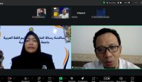 Guru MI Nurul Falah Lulus Sidang Tesis dengan Predikat Sangat Memuaskan