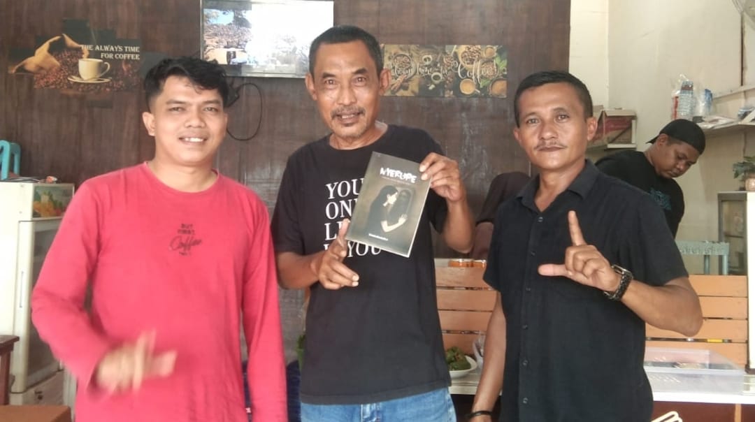 Buku " Nyerupe" karya Penyair Habang Yul Haidir ini ibarat perahu yang mengurangi waktu. Membawa kita berlayar menuju masa silam.