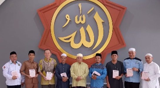 Membuka Kelumus, Merawat Ingatan