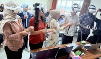 Perkembangan teknologi digital telah membawa perubahan besar dalam dunia pendidikan, termasuk di perguruan tinggi. Namun, tantangan utama pendidikan saat ini bukan sekadar menghadirkan teknologi canggih