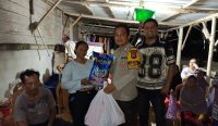 Korban Banjir Susulan di Desa Perlang Bertambah, Kades dan Bhabinkamtibmas Salurkan Bantuan Logistik ke 46 KK