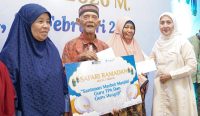 Momentum Ramadhan, PT TIMAH Berbagi Kebahagiaan dengan Guru Ngaji dan Marbot Masjid