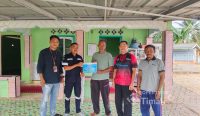 Ramadan Penuh Berkah, PT Timah Serahkan Bantuan untuk Musala Baiturrohma di Desa Keposang