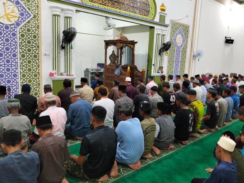 Manunggal Rohani, Satgas TMMD ke-127 Salat Magrib dan Tahlilan Bersama Warga Penutuk
