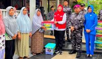 Pemkab Basel dan Lanal Babel Gelar Donor Darah dan Bagi Sembako di Hari Dharma Samudra