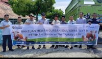 Warga Bangka Barat Sambut Antusias Bantuan Hewan Kurban dari PT Timah