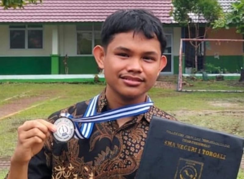 Menembus Batas: Kisah Ericko, Anak Penjaga Sekolah di Bangka Selatan yang Lolos Biokimia IPB