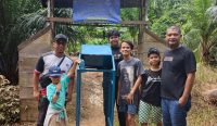 Dorong Wisata Bersih, DPRD Bateng Salurkan Bantuan Tempat Sampah ke Bukit Belimbing