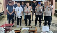 Satreskrim Polres Bangka Selatan akan mendalami alur penjualan timah balok milik tersangka RZ warga Tukak Sadai. Demikian dikatakan Kapolres Basel, AKBP Agus Arif