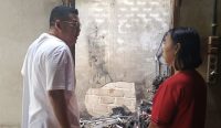 Bantu Korban Kebakaran, Bupati Riza Pastikan Pemerintah Selalu Hadir untuk Masyarakat