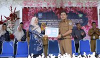 Di Hari Kelulusan, Siswa Kelas 9 SMPN 1 Pulau Besar Luncurkan 2 Buku Antologi Cerpen