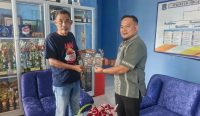 Perkuat Literasi Sekolah Bangka Tengah, Pahlivi Syahrun Sumbang Buku "Buk Geriul"