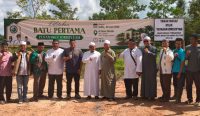 Sederhana dan Khidmat, Safari Dakwah Syekh Akbar Fathurrahman Tandai Peletakan Batu Pertama Ponpes Idrisiyyah di Bangka Selatan