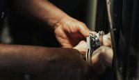 Coba Kabur ke Belakang Kontrakan, Pengedar Sabu di Pangkalpinang Diringkus