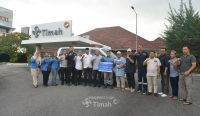 Mudahkan Akses Medis, PT Timah Salurkan Bantuan Ambulans untuk Masyarakat Temberan