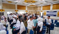 Air Mata Haru dan Doa Orang Tua Antar Puluhan Pelajar Raih Beasiswa PT Timah