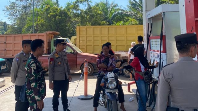 Polsek Lubuk Besar Tertibkan Antrean SPBU: Tindak Tegas Jika Ditemukan Tangki Modifikasi